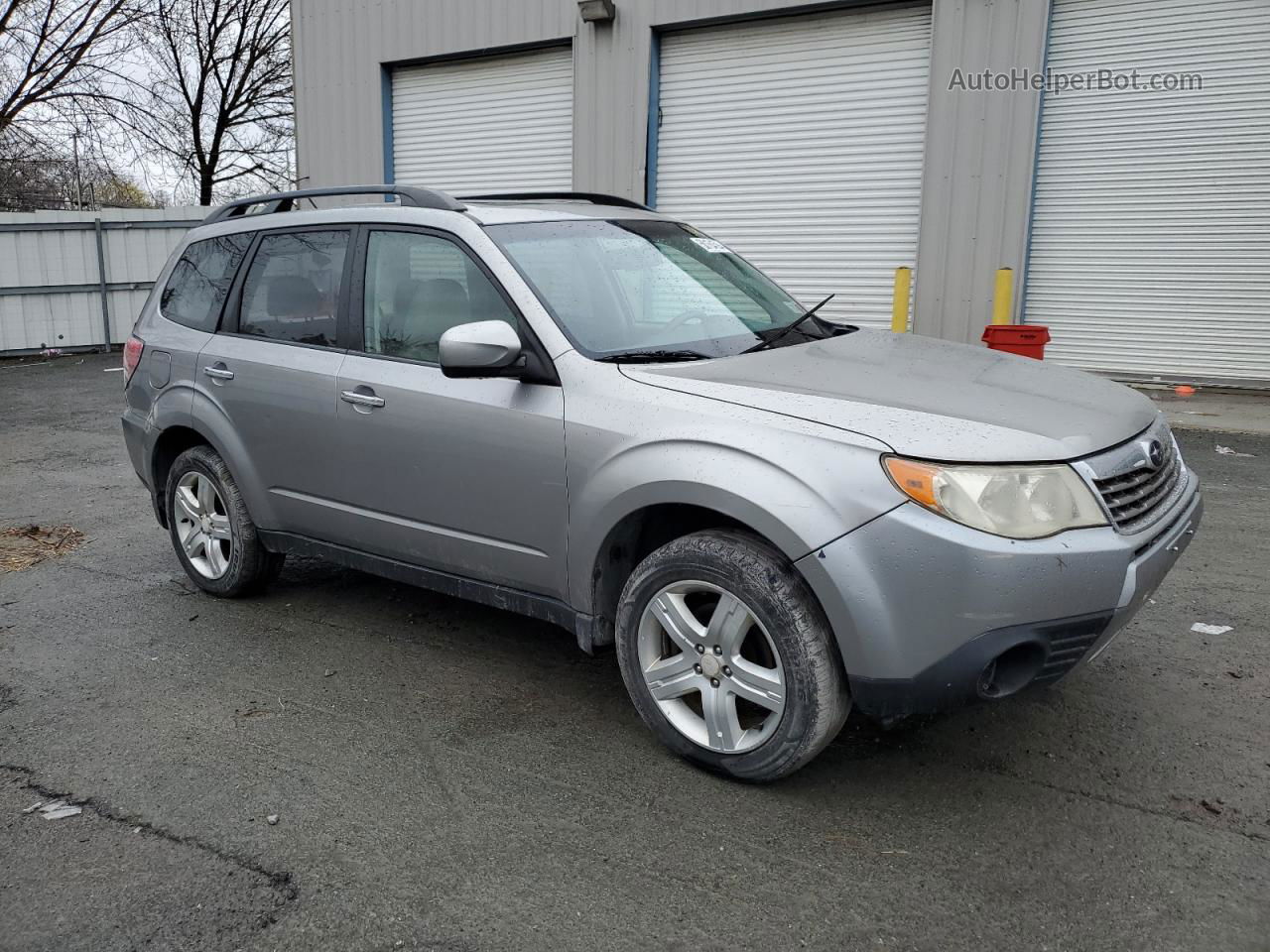 2009 Subaru Forester 2.5x Premium Silver vin: JF2SH63699H709255