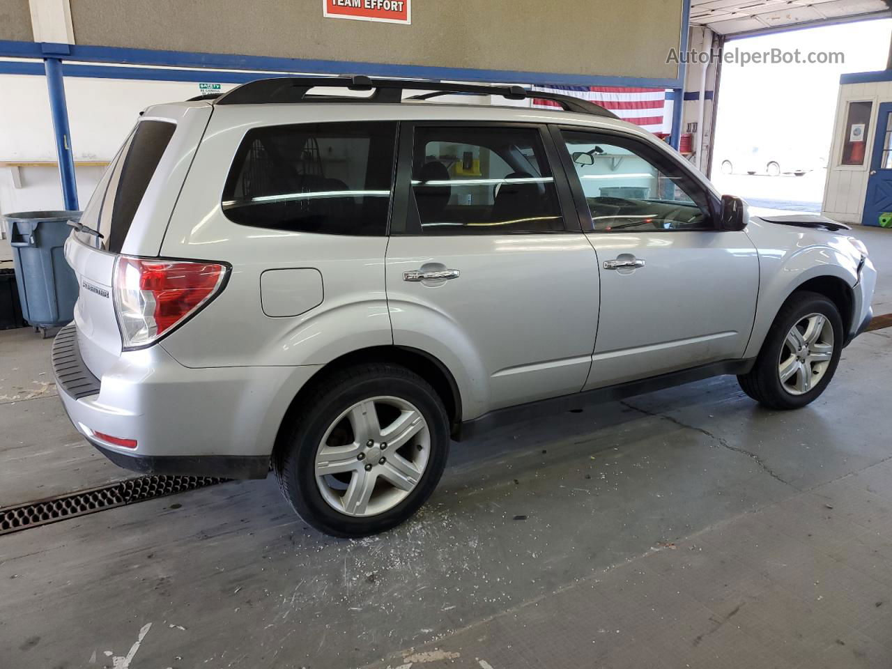 2009 Subaru Forester 2.5x Premium Silver vin: JF2SH636X9H793389