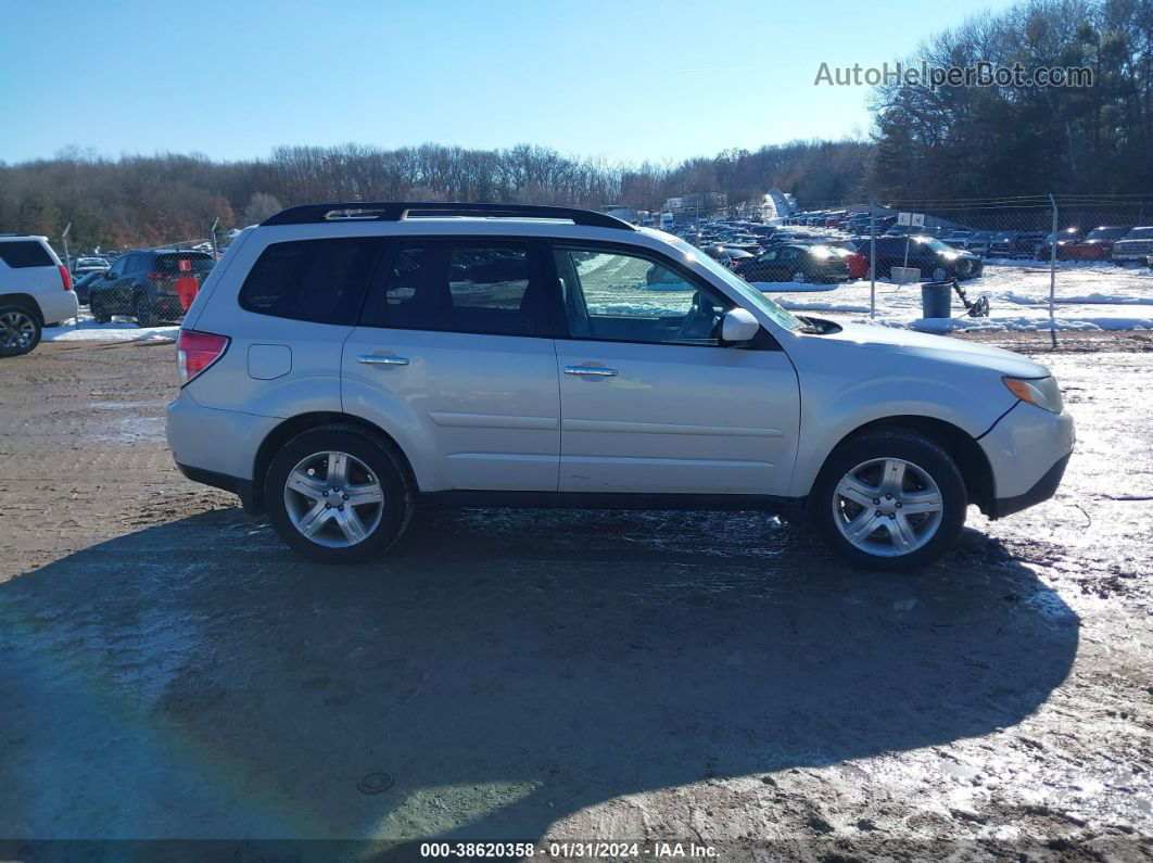 2009 Subaru Forester 2.5x Limited White vin: JF2SH64619H752339