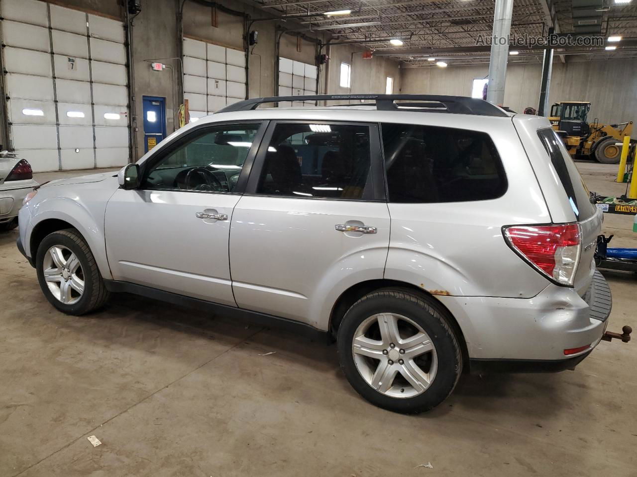 2009 Subaru Forester 2.5x Limited Silver vin: JF2SH64639H781678