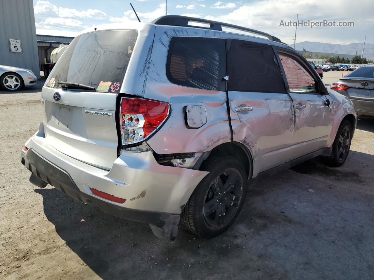 2009 Subaru Forester 2.5x Limited Silver vin: JF2SH64679H750241