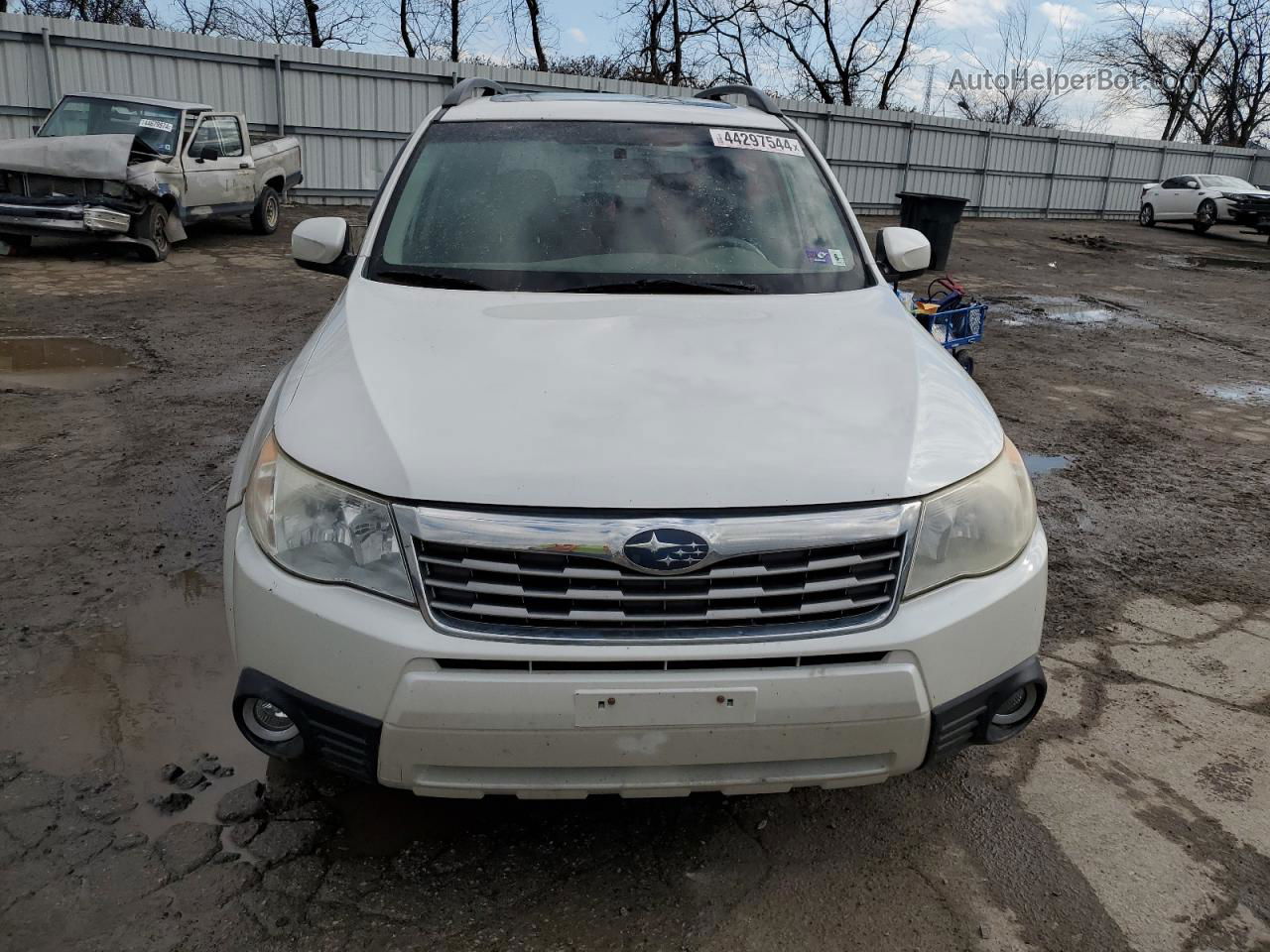 2009 Subaru Forester 2.5x Limited White vin: JF2SH64699H728919