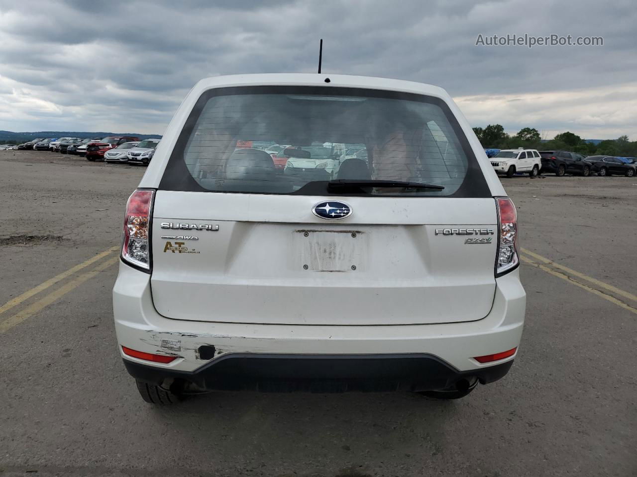 2010 Subaru Forester 2.5x White vin: JF2SH6AC2AH793853