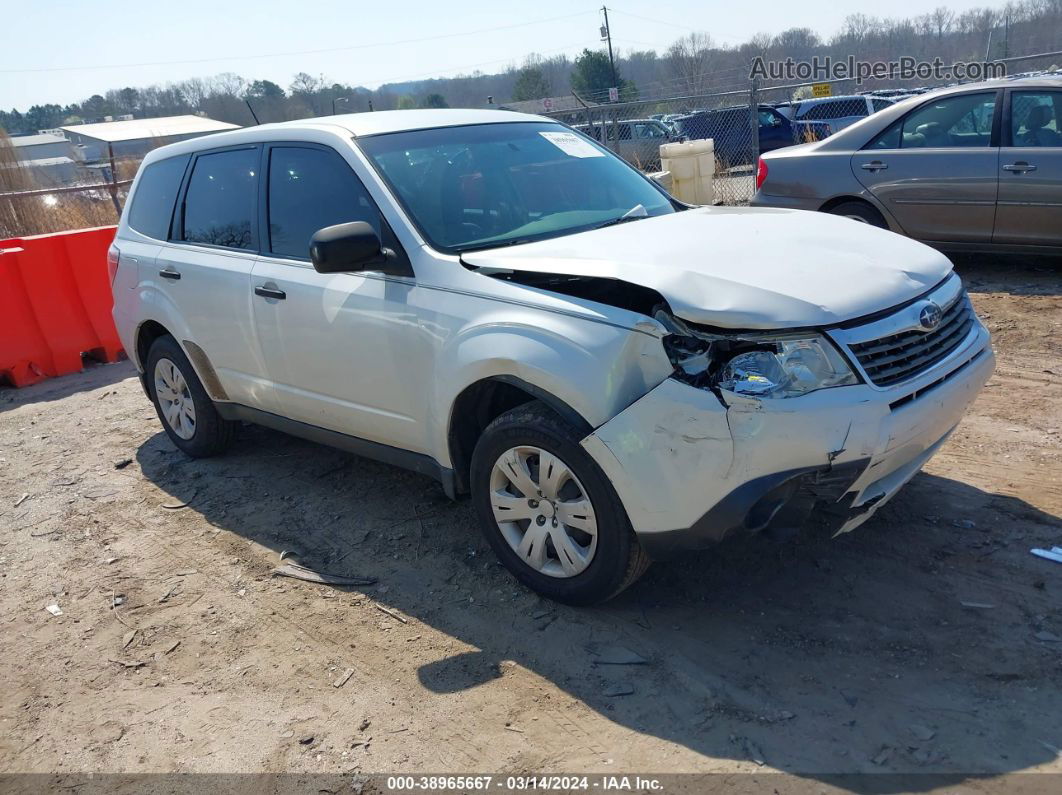 2010 Subaru Forester 2.5x White vin: JF2SH6AC6AH729878