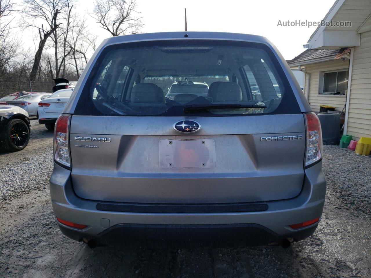 2010 Subaru Forester 2.5x Silver vin: JF2SH6ACXAH749552