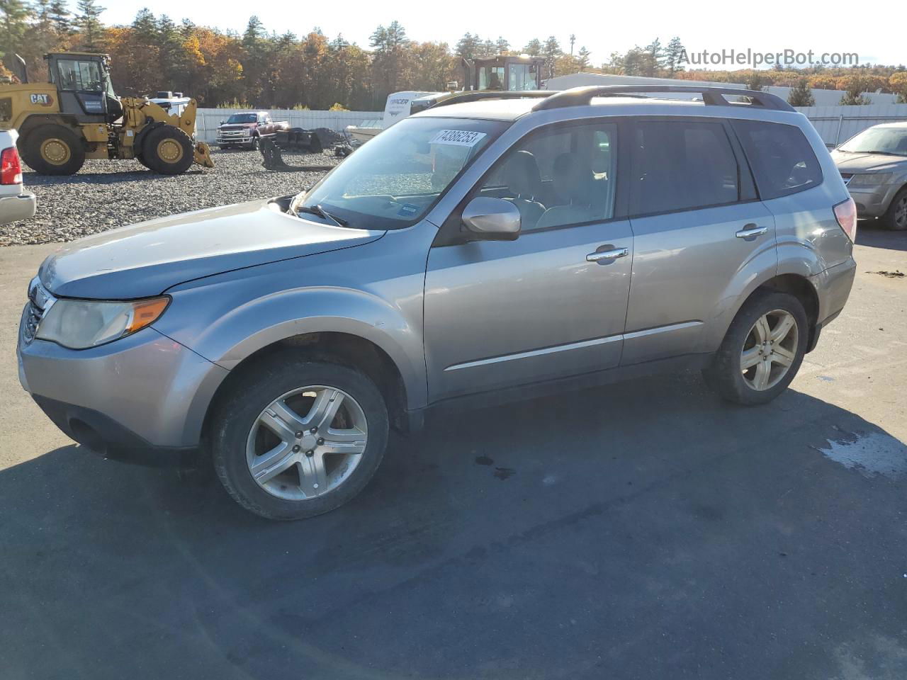 2010 Subaru Forester 2.5x Premium Silver vin: JF2SH6CC1AH739232