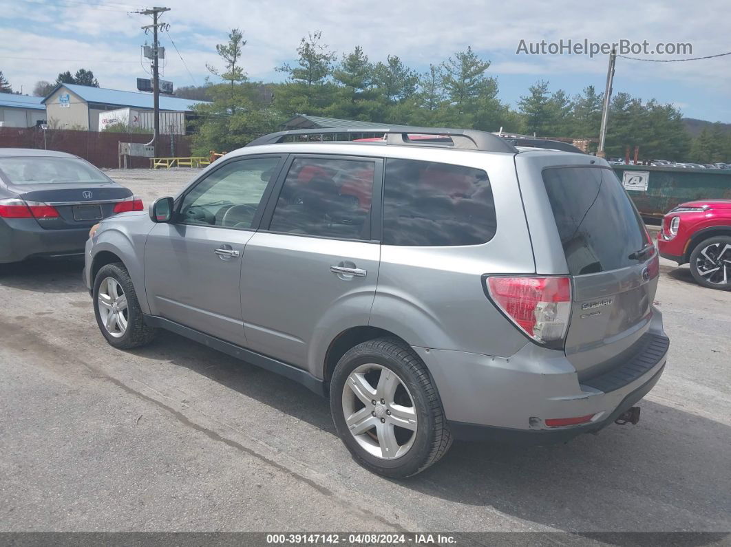 2010 Subaru Forester 2.5x Premium Silver vin: JF2SH6CC1AH779651