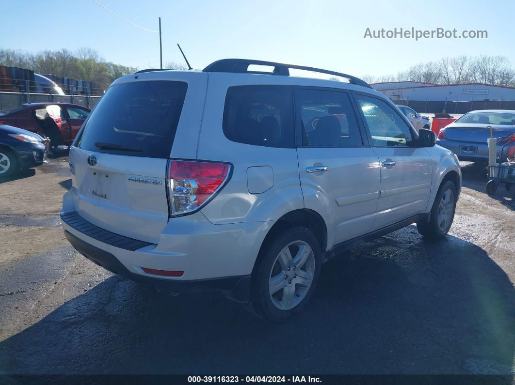 2010 Subaru Forester 2.5x Premium White vin: JF2SH6CC5AH714267