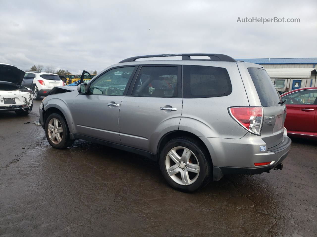 2010 Subaru Forester 2.5x Premium Серебряный vin: JF2SH6CC6AH913201