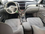 2010 Subaru Forester 2.5x Premium Серебряный vin: JF2SH6CC6AH913201