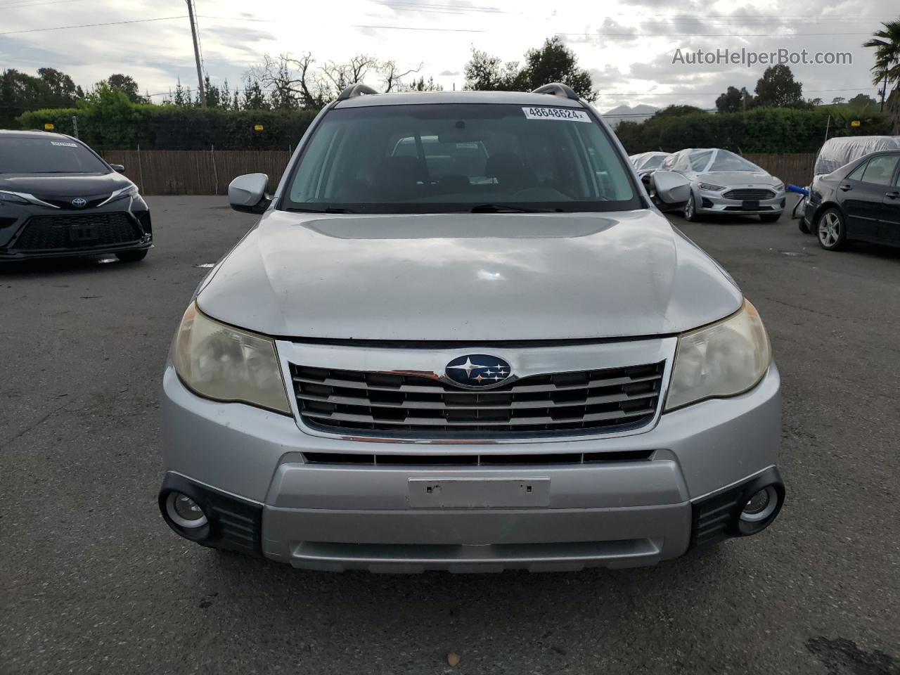 2010 Subaru Forester 2.5x Limited Silver vin: JF2SH6DC1AH795766