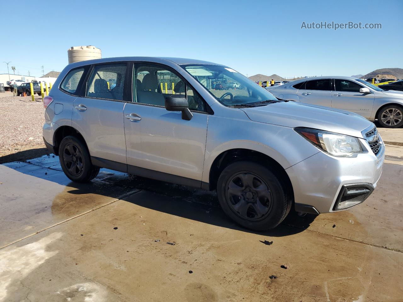 2018 Subaru Forester 2.5i Silver vin: JF2SJAAC3JH525322