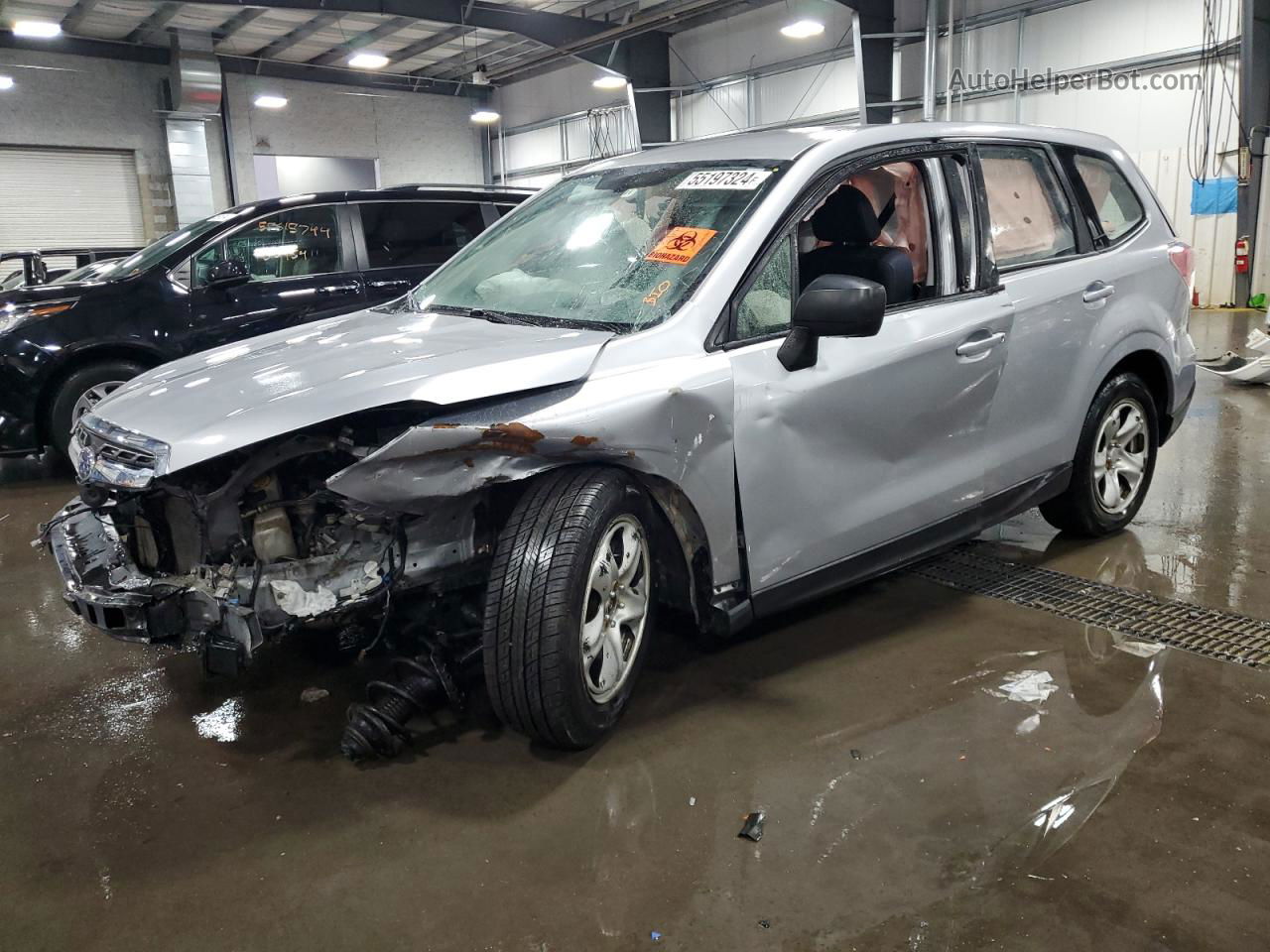 2018 Subaru Forester 2.5i Silver vin: JF2SJAAC3JH589988