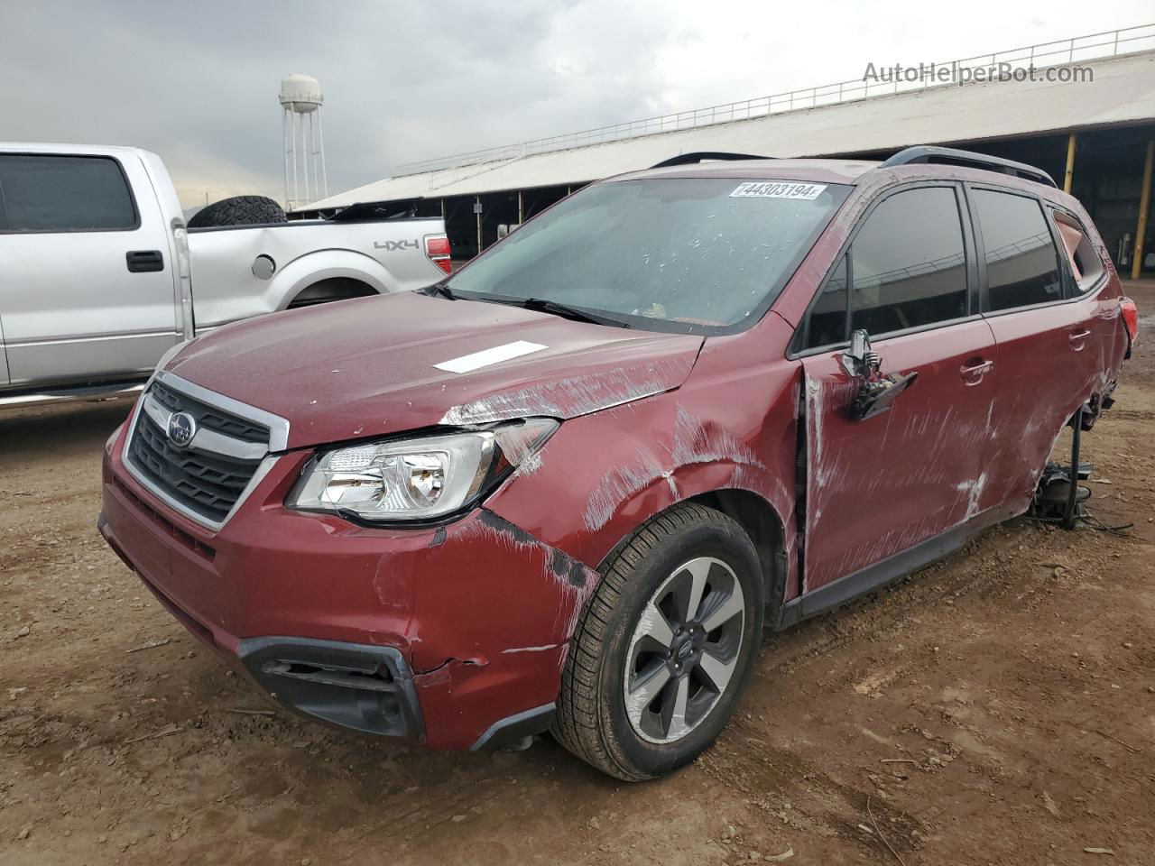 2018 Subaru Forester 2.5i Burgundy vin: JF2SJABC0JH491788