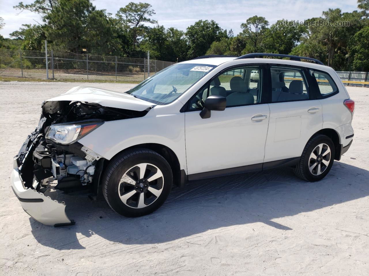 2017 Subaru Forester 2.5i White vin: JF2SJABC1HH805104