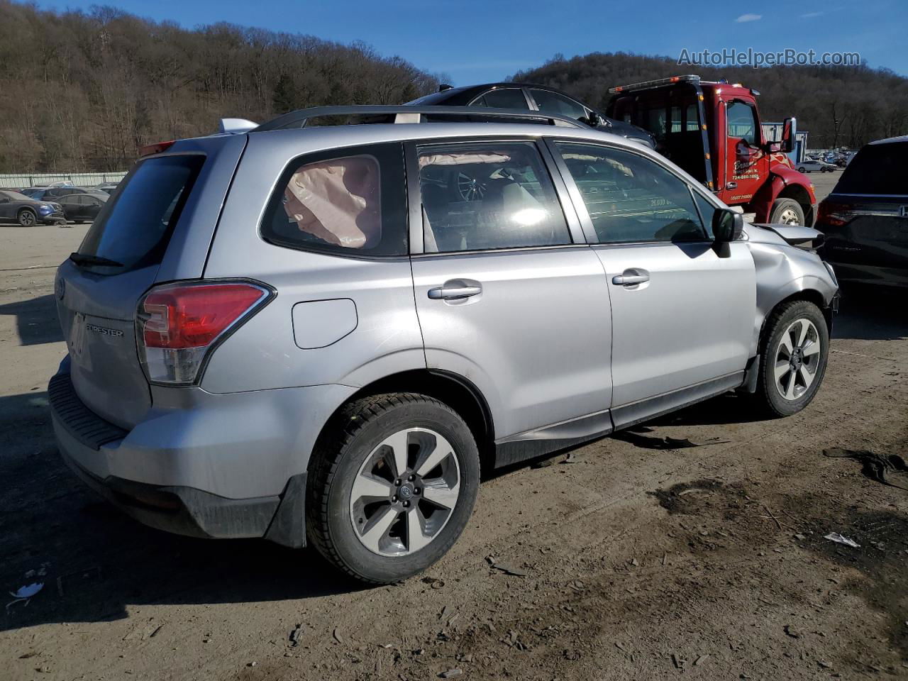 2018 Subaru Forester 2.5i Silver vin: JF2SJABC4JH571899