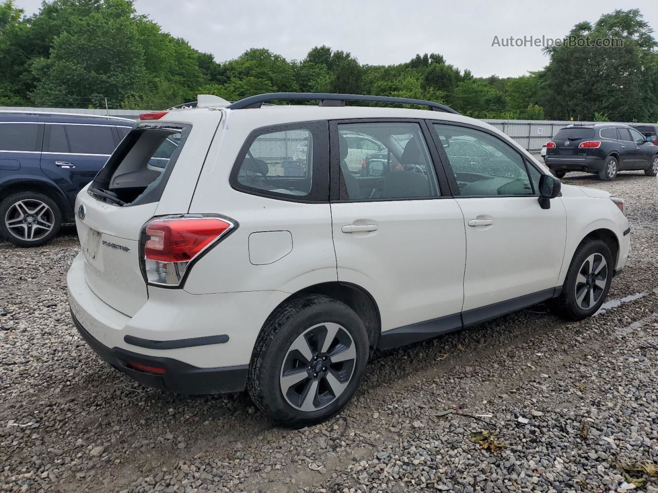 2018 Subaru Forester 2.5i Белый vin: JF2SJABC4JH579727