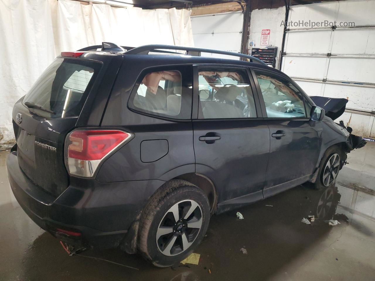 2018 Subaru Forester 2.5i Charcoal vin: JF2SJABC6JH596271