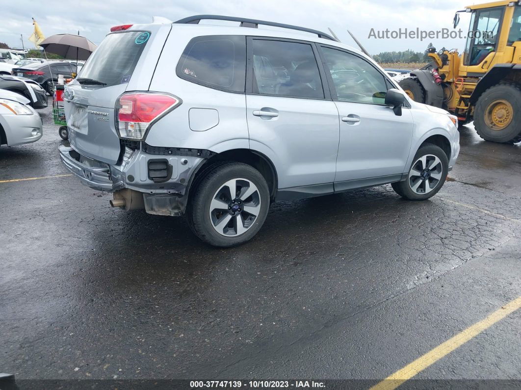 2017 Subaru Forester 2.5i Серебряный vin: JF2SJABC7HH494889