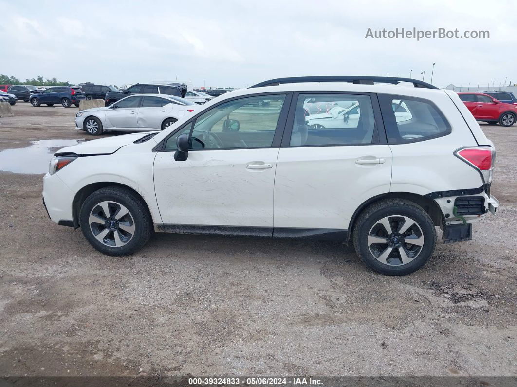 2018 Subaru Forester 2.5i White vin: JF2SJABC7JH489004