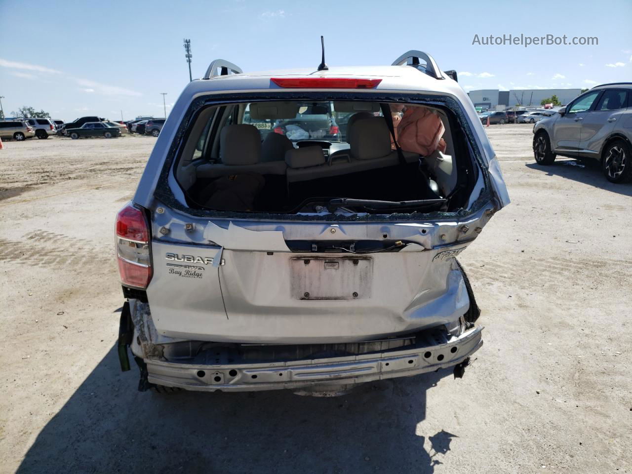 2015 Subaru Forester 2.5i Silver vin: JF2SJABC8FH808465