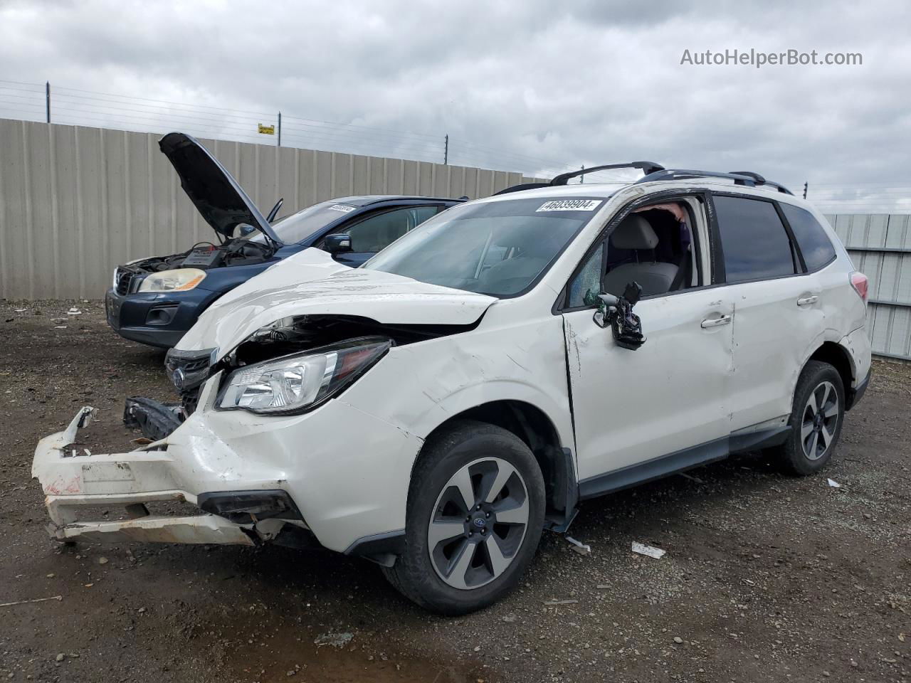 2017 Subaru Forester 2.5i Белый vin: JF2SJABC8HH808422