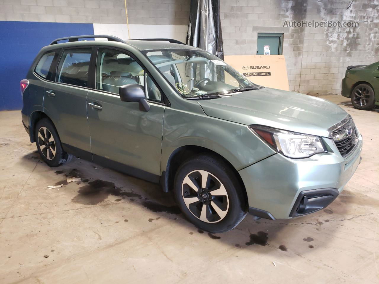 2018 Subaru Forester 2.5i Зеленый vin: JF2SJABC8JH601325