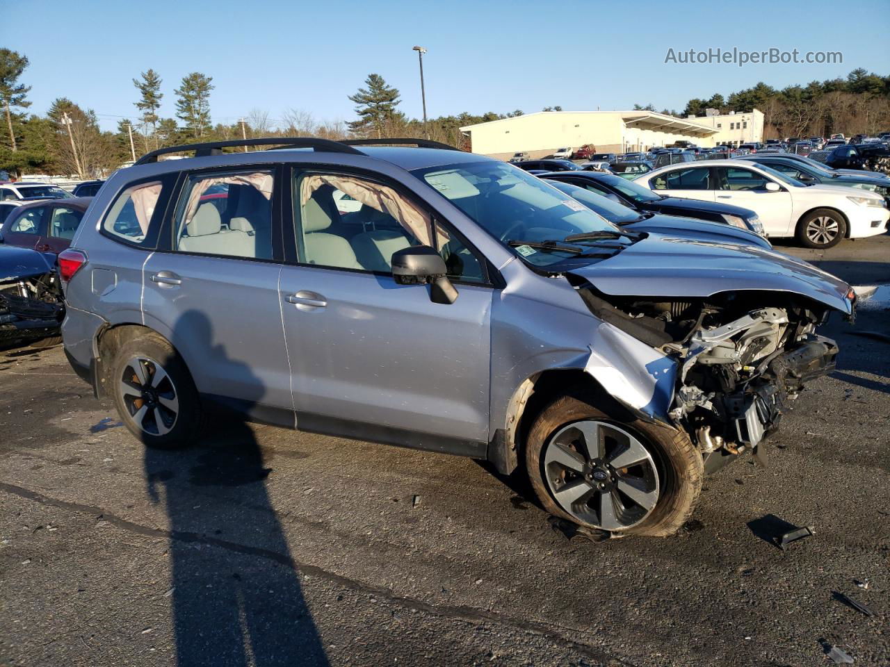 2018 Subaru Forester 2.5i Silver vin: JF2SJABC9JH527039