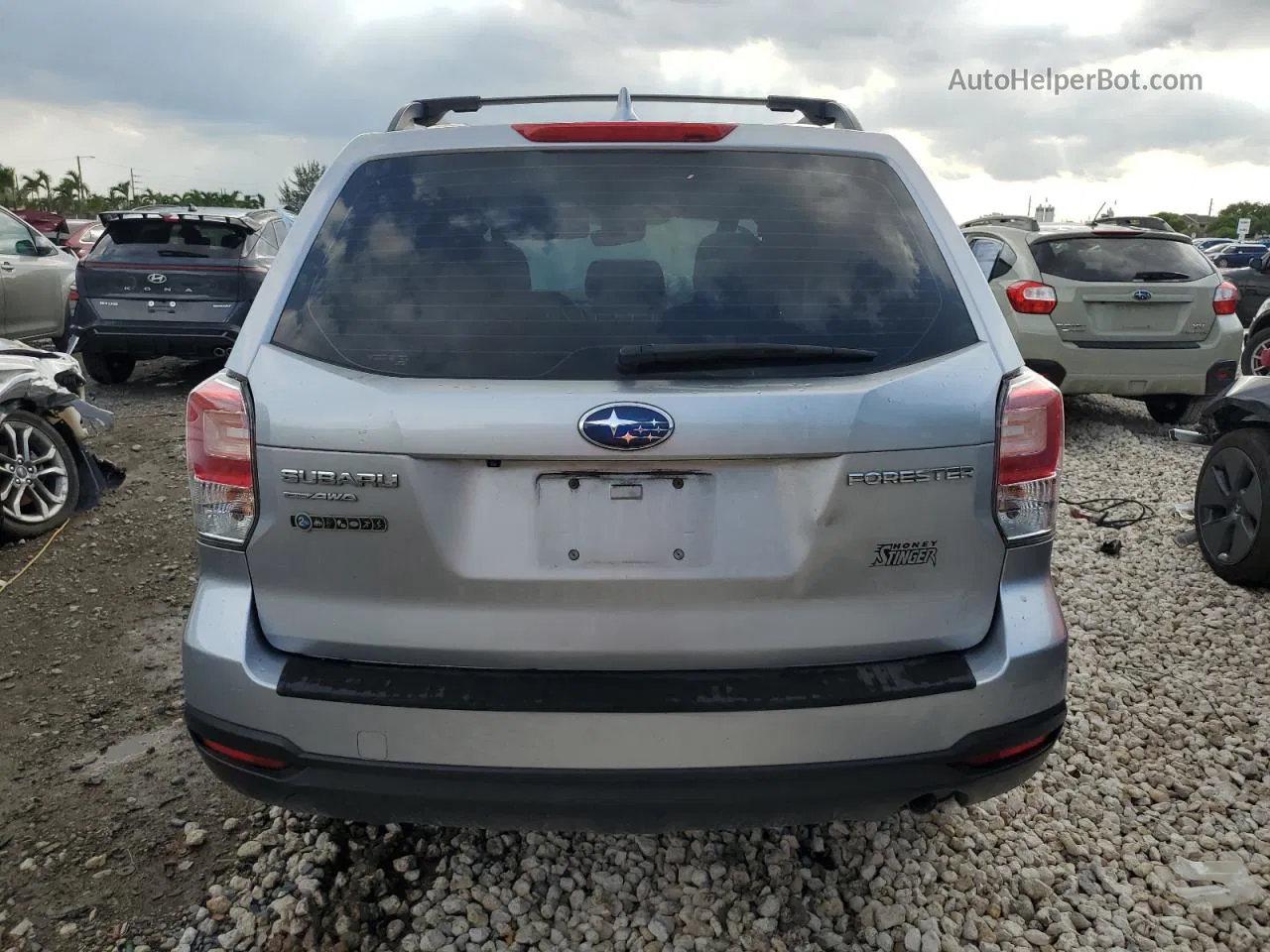 2018 Subaru Forester 2.5i Gray vin: JF2SJABC9JH550577