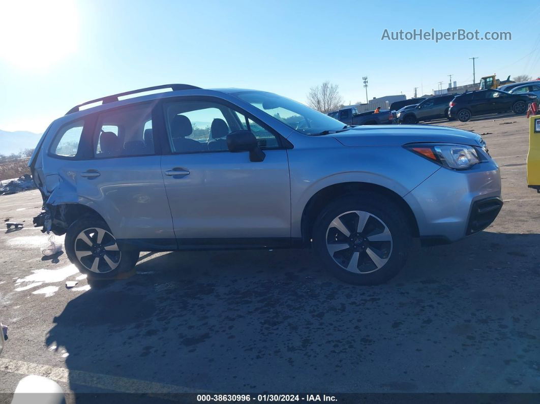 2018 Subaru Forester 2.5i Silver vin: JF2SJABCXJH485271