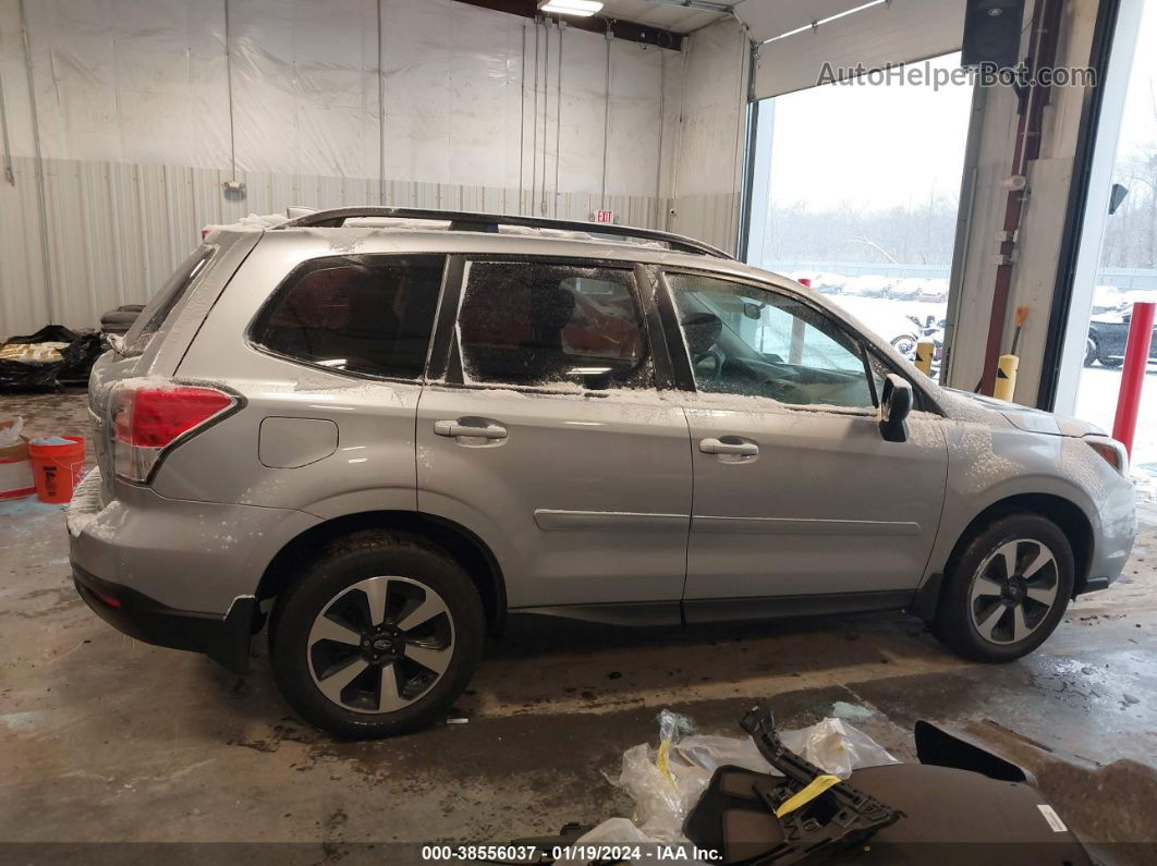 2018 Subaru Forester 2.5i Silver vin: JF2SJABCXJH511495