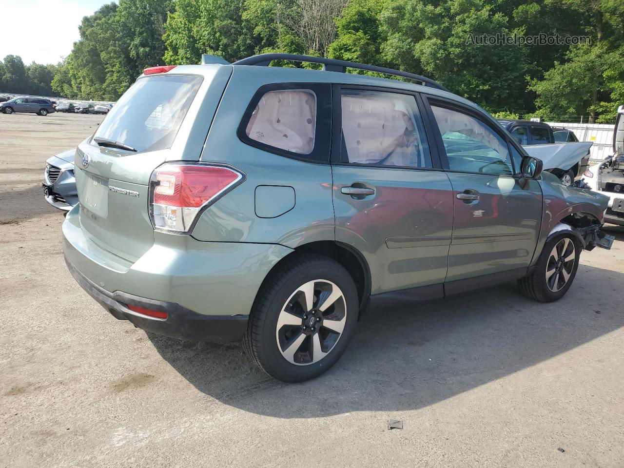 2018 Subaru Forester 2.5i Green vin: JF2SJABCXJH538440