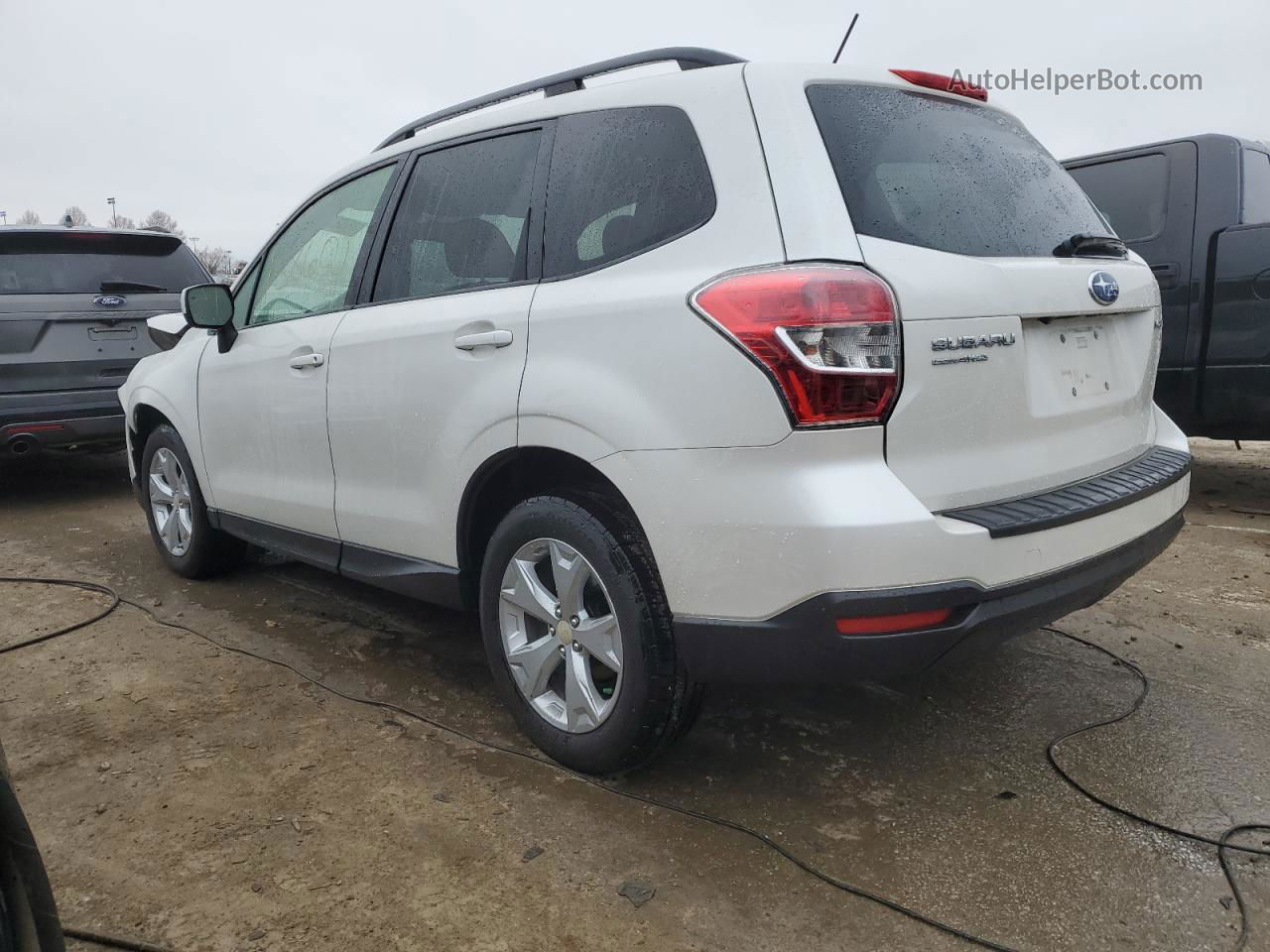 2015 Subaru Forester 2.5i Premium Белый vin: JF2SJADC3FH440032