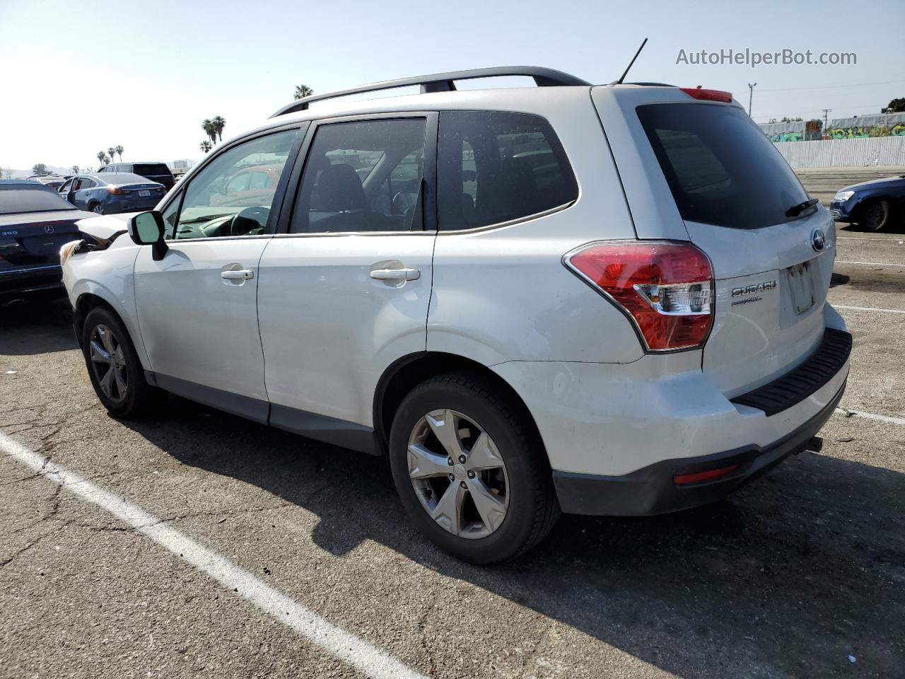 2015 Subaru Forester 2.5i Premium White vin: JF2SJADC3FH551275