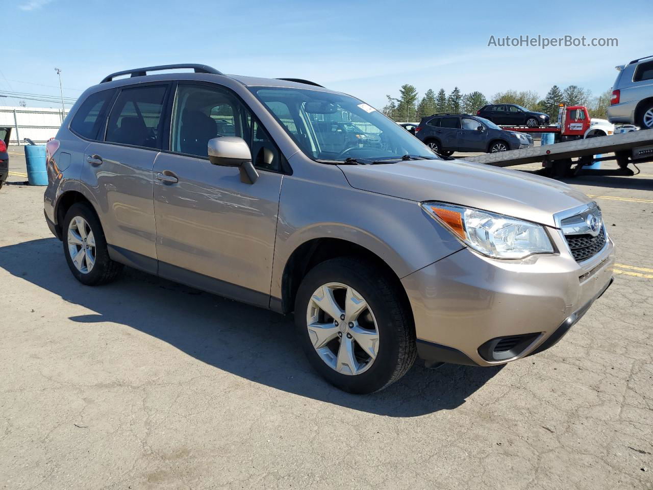 2016 Subaru Forester 2.5i Premium Tan vin: JF2SJADC4GH401029