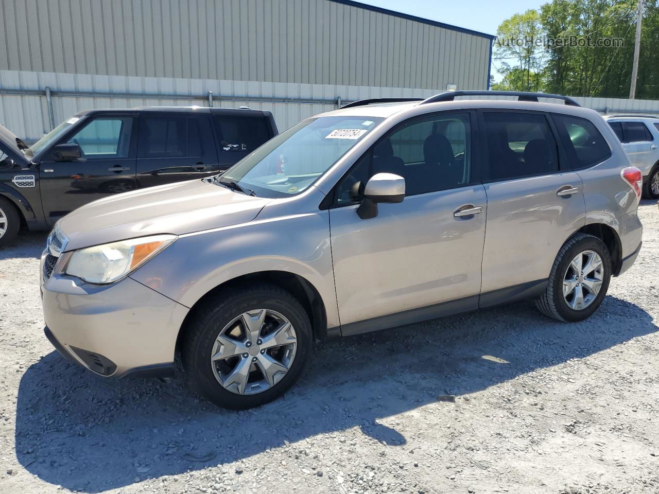 2015 Subaru Forester 2.5i Premium Tan vin: JF2SJADC5FH402432