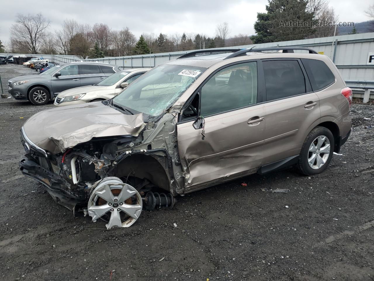 2016 Subaru Forester 2.5i Premium Tan vin: JF2SJADC5GH521549