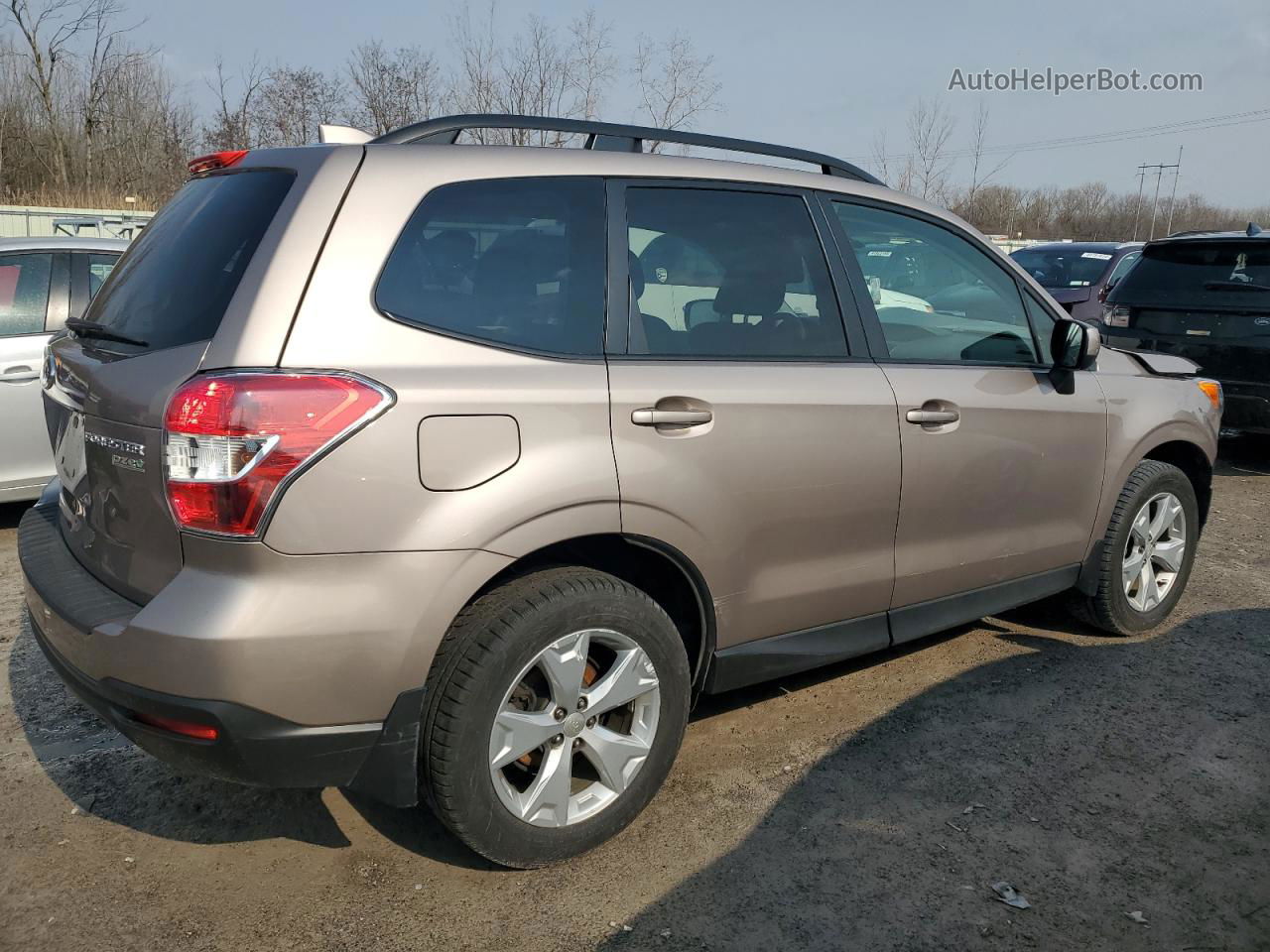 2016 Subaru Forester 2.5i Premium Tan vin: JF2SJADC6GH431455