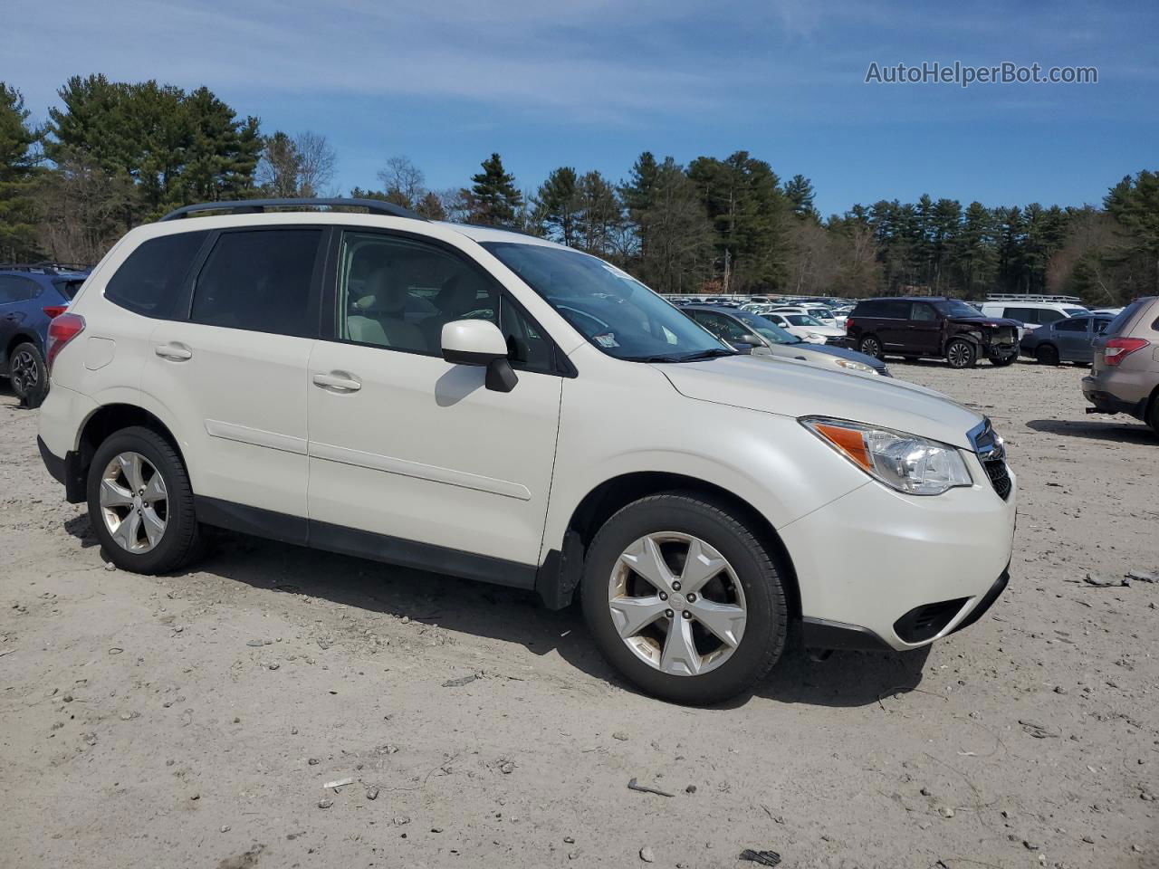 2015 Subaru Forester 2.5i Premium White vin: JF2SJADC7FH573831