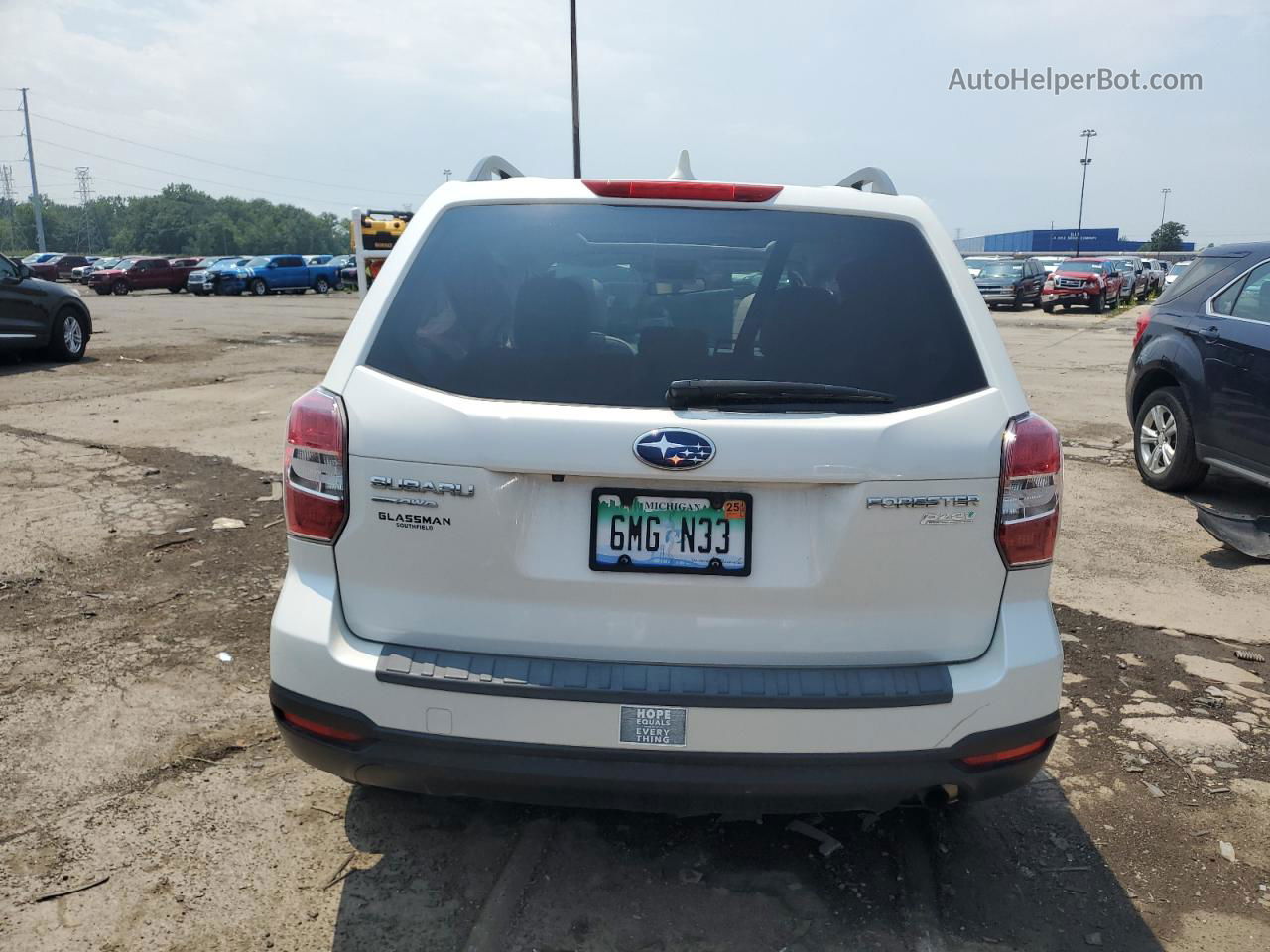 2016 Subaru Forester 2.5i Premium White vin: JF2SJADC7GH511217