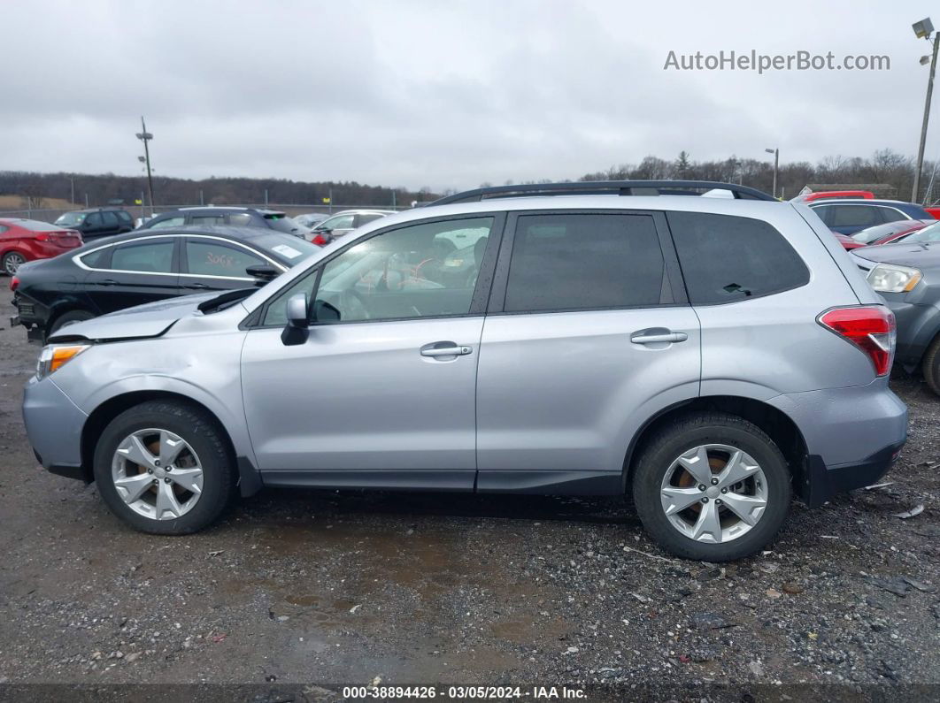 2016 Subaru Forester 2.5i Premium Серебряный vin: JF2SJADCXGH551503