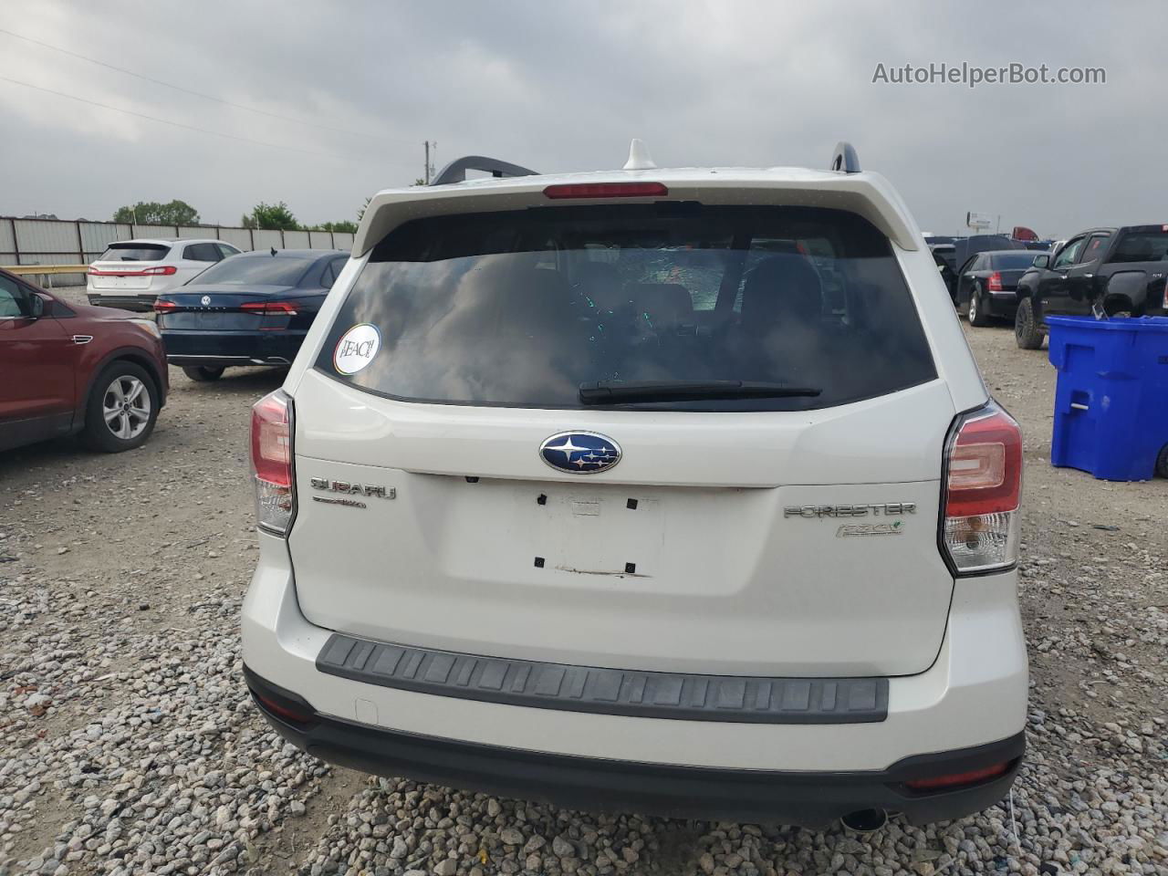 2017 Subaru Forester 2.5i Premium White vin: JF2SJAEC0HH487598