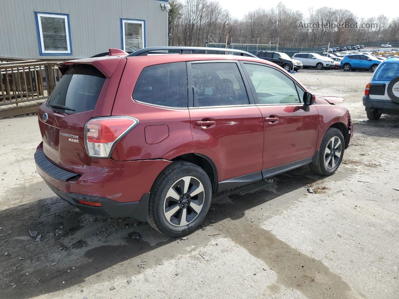 2017 Subaru Forester 2.5i Premium Burgundy vin: JF2SJAEC1HH532113