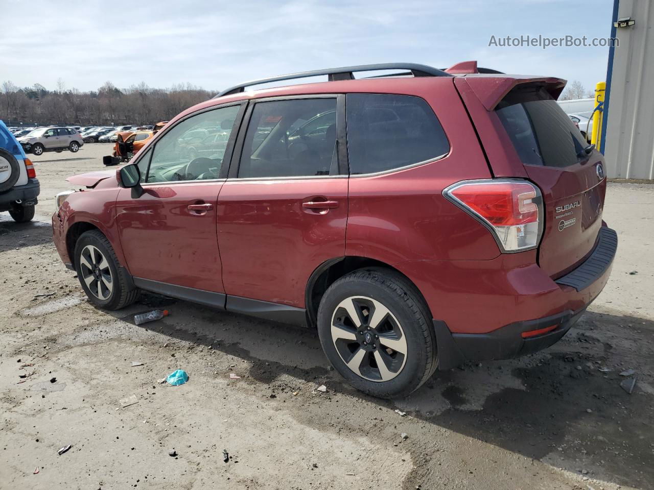 2017 Subaru Forester 2.5i Premium Burgundy vin: JF2SJAEC1HH532113