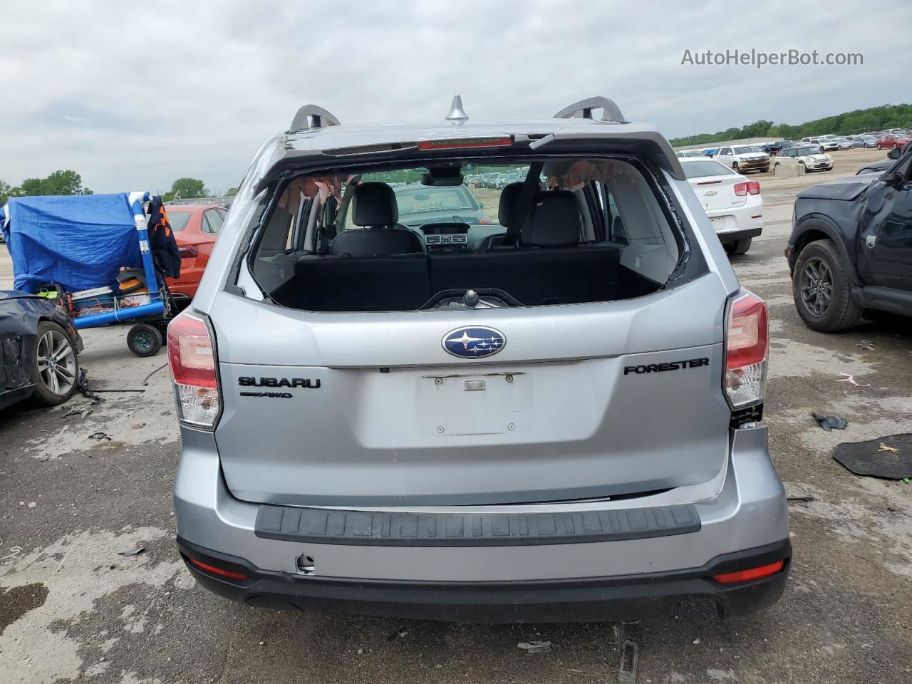 2018 Subaru Forester 2.5i Premium Silver vin: JF2SJAEC2JH494137