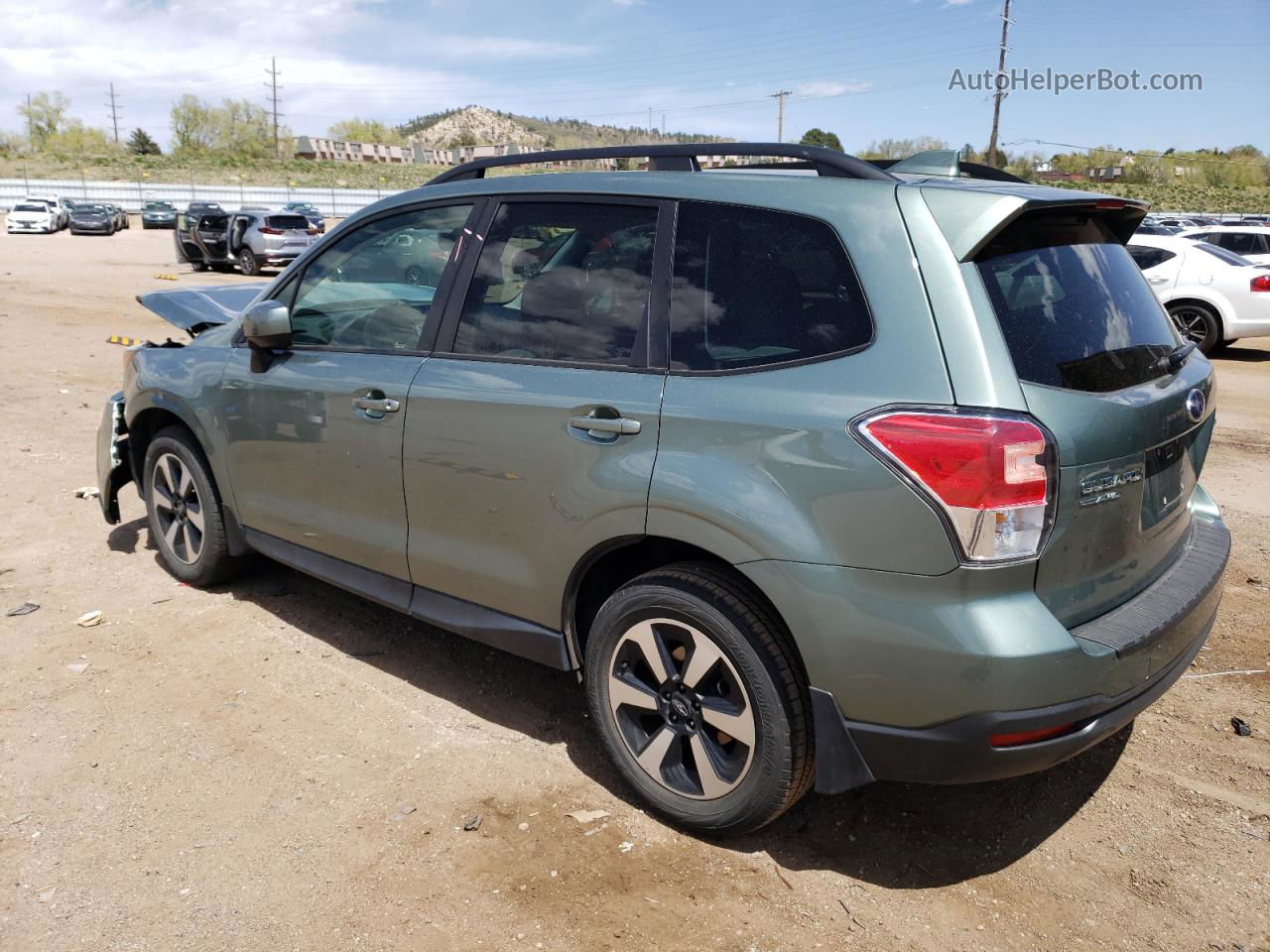 2018 Subaru Forester 2.5i Premium Green vin: JF2SJAEC3JH549419