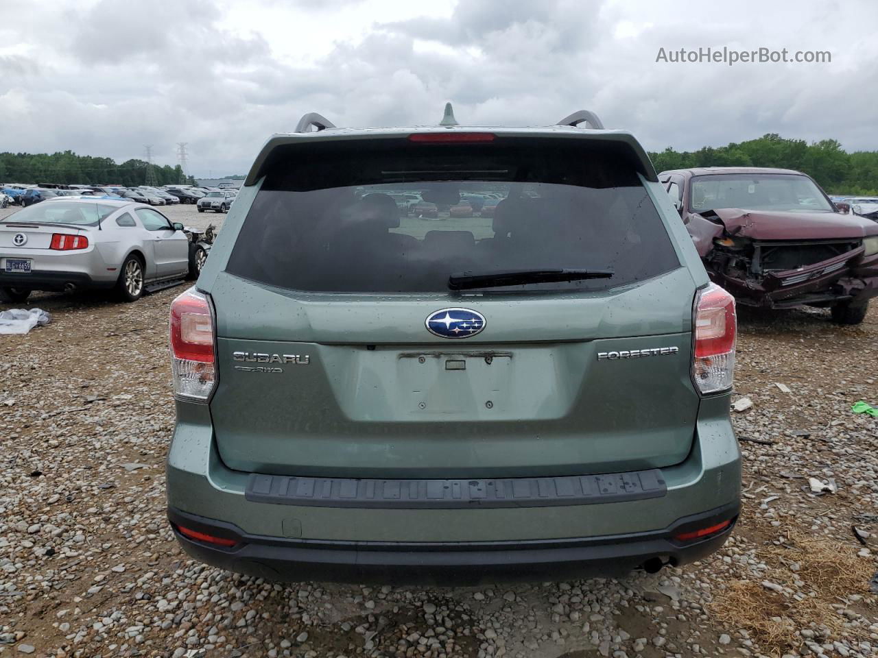 2018 Subaru Forester 2.5i Premium Green vin: JF2SJAEC5JH526255