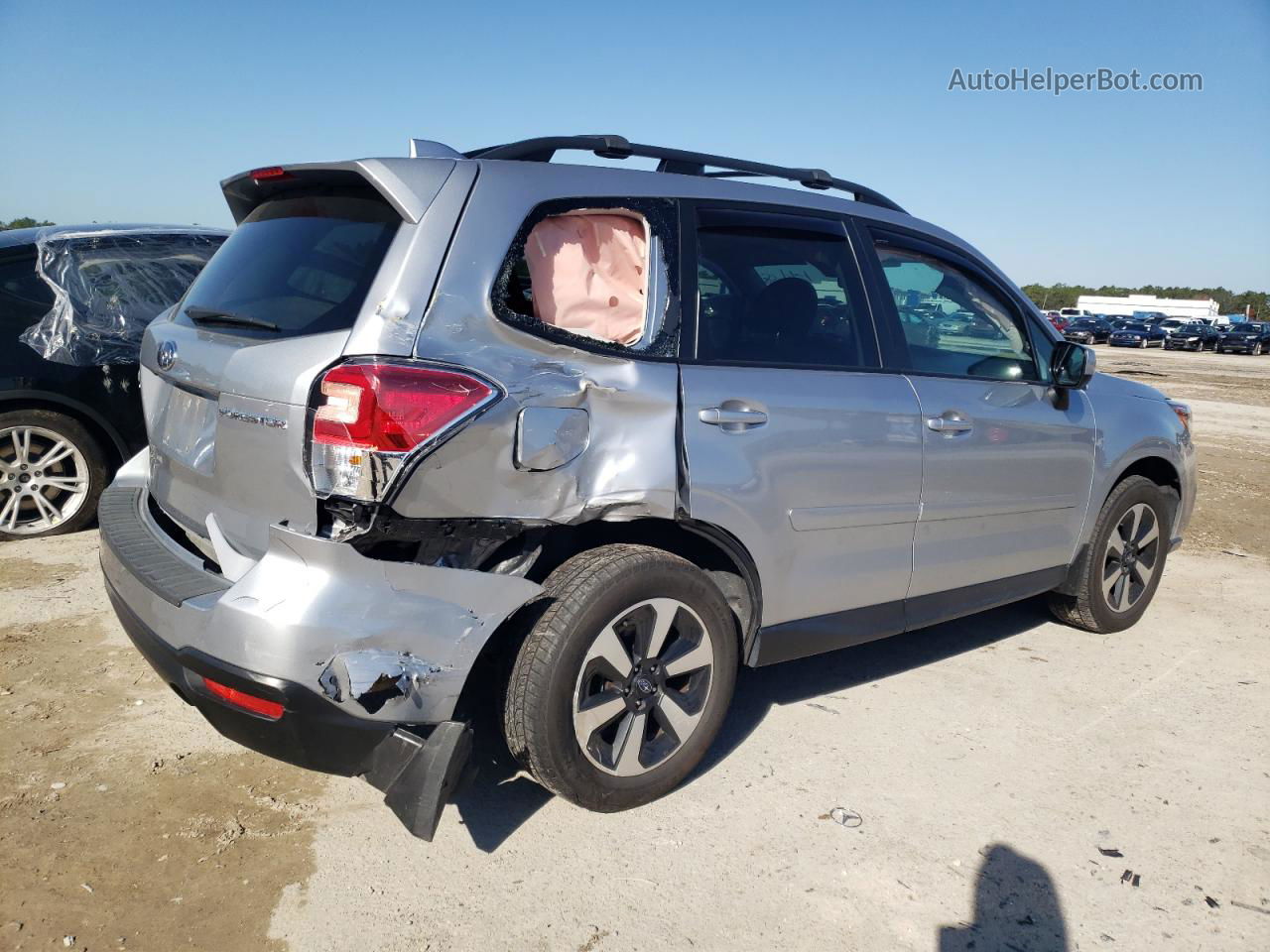 2018 Subaru Forester 2.5i Premium Silver vin: JF2SJAEC6JH426407