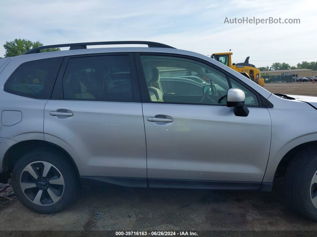 2018 Subaru Forester 2.5i Premium Silver vin: JF2SJAEC7JH535930