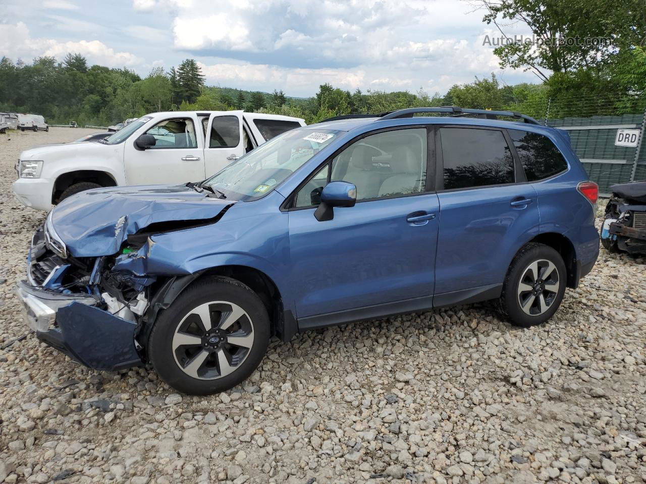 2017 Subaru Forester 2.5i Premium Blue vin: JF2SJAEC9HH421843